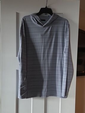 PGA Tour Light Gray Hooded Long-Sleeve Shirt